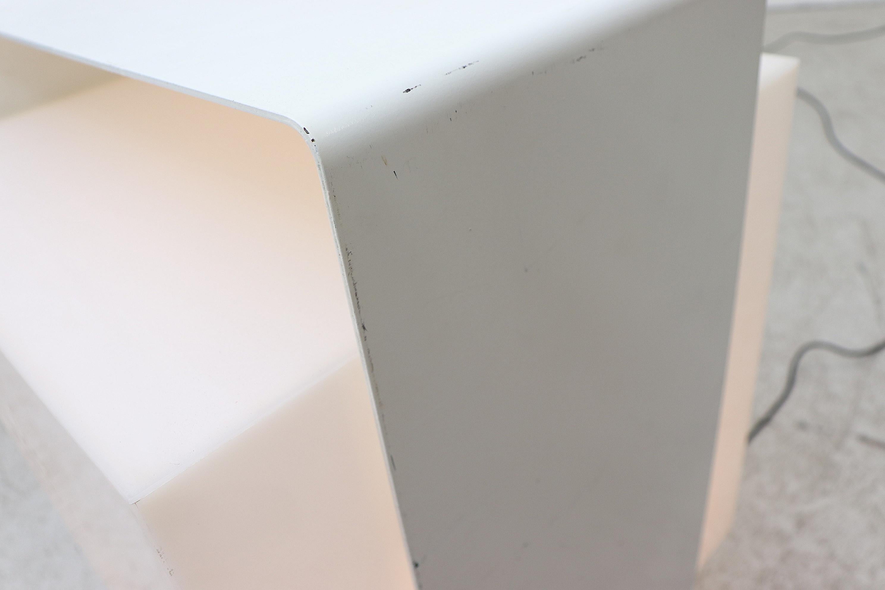POP-ART Metal and Acrylic Floor Lamp Side Table 7