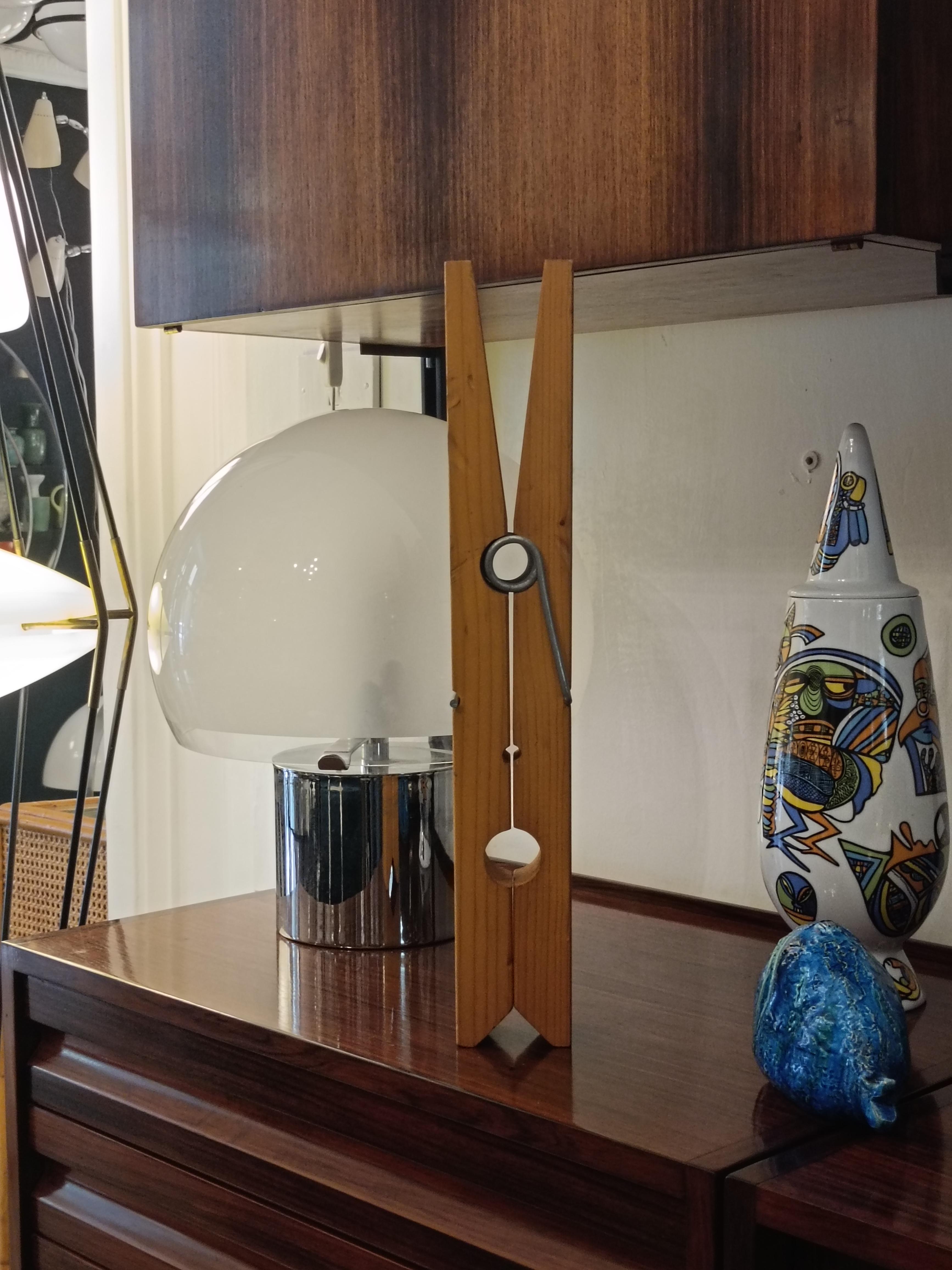 Pop Art Überdimensionale hölzerne Stoffrolle, Italien 1970er (Metall) im Angebot