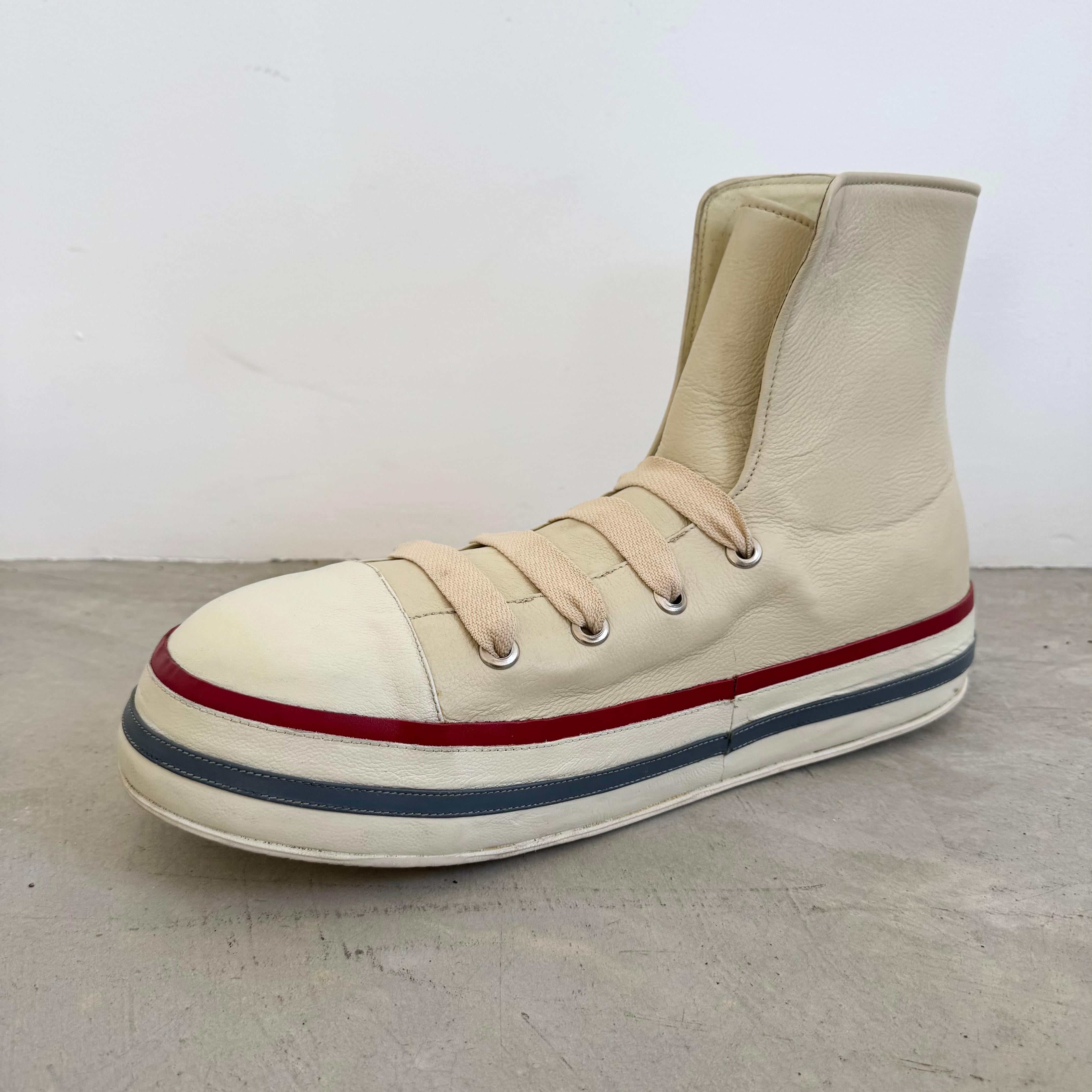 Sneaker in pelle oversize Pop Art, anni 2000 USA In condizioni buone in vendita a Los Angeles, CA