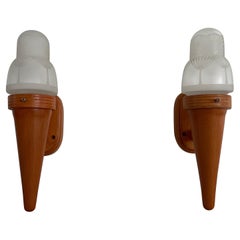 Paar Eiscreme-Wandleuchter, Holz und Glas, Pop-Art, 1960er Jahre, Deutschland