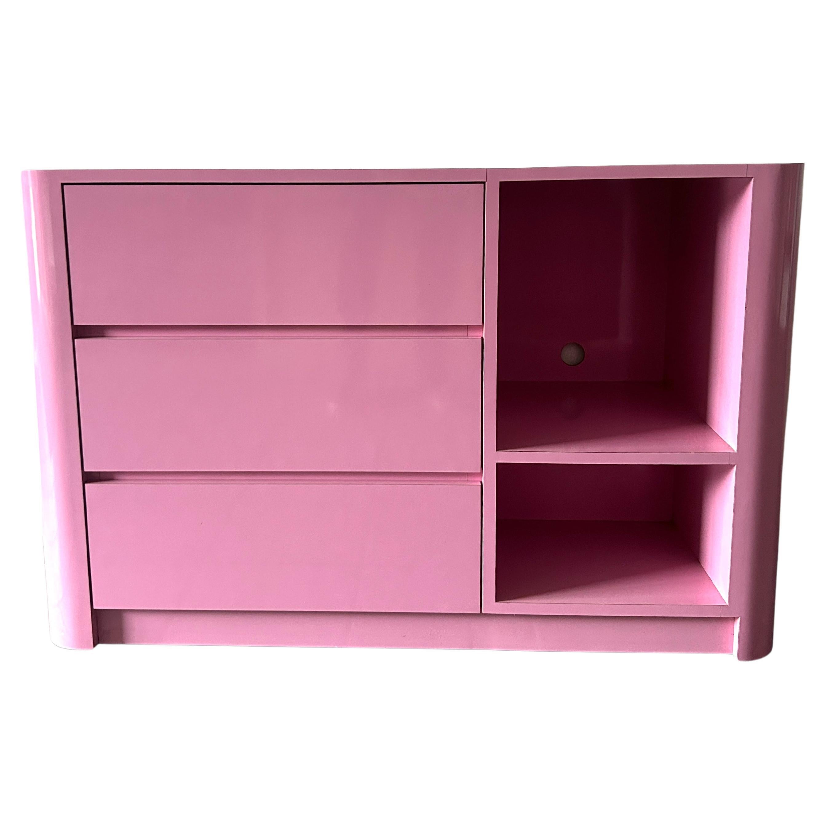 Pop art Post modern Rose Gloss Laminate commode ou crédence 3 tiroirs sur mesure  en vente