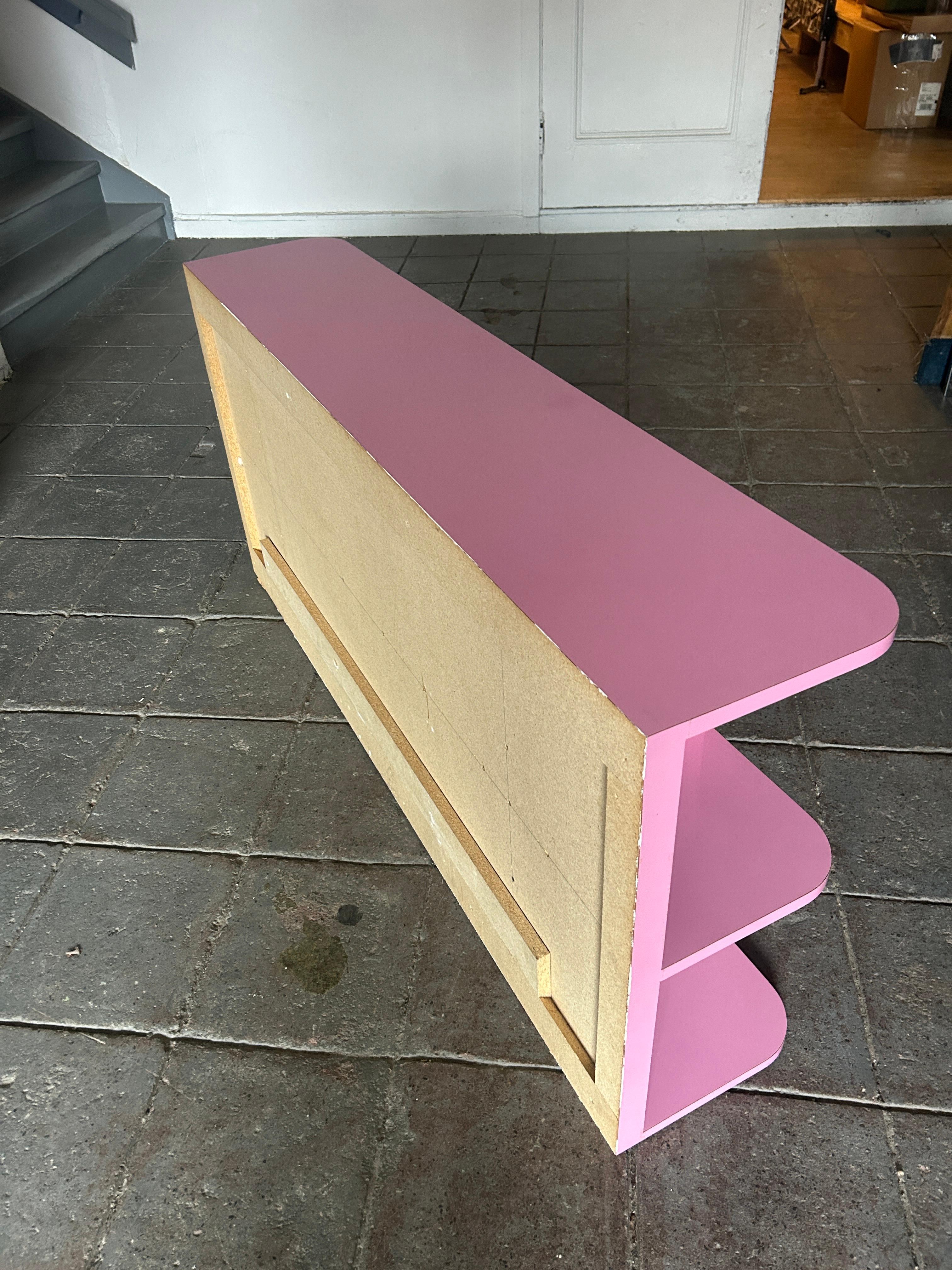 Late 20th Century Pop art Post modern Pink Gloss Laminate floating wall mounted shelf unit For Sale