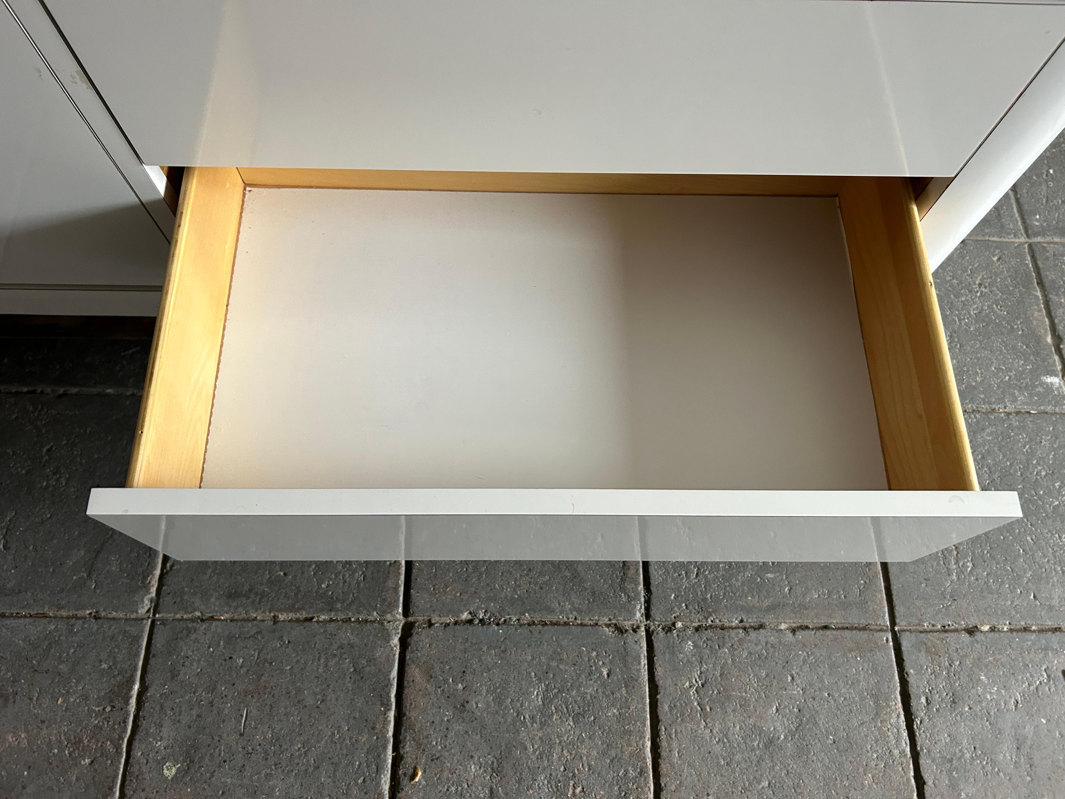 Pop art Post modern white Gloss Laminate custom 6 drawer dresser or credenza  For Sale 2