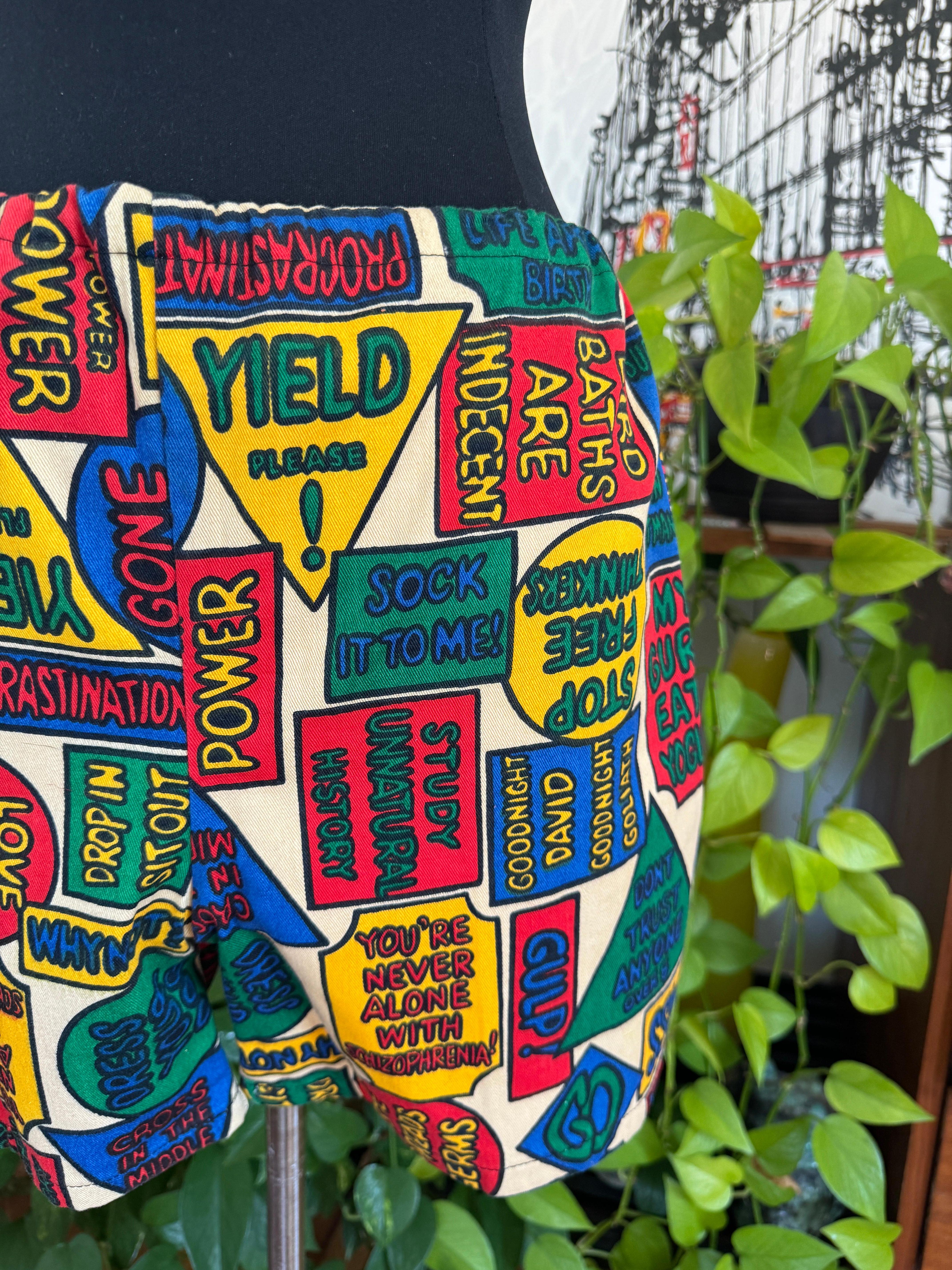 Pantaloncini POP ART Mod Unisex Stunning Graphics 1960s in vendita 7
