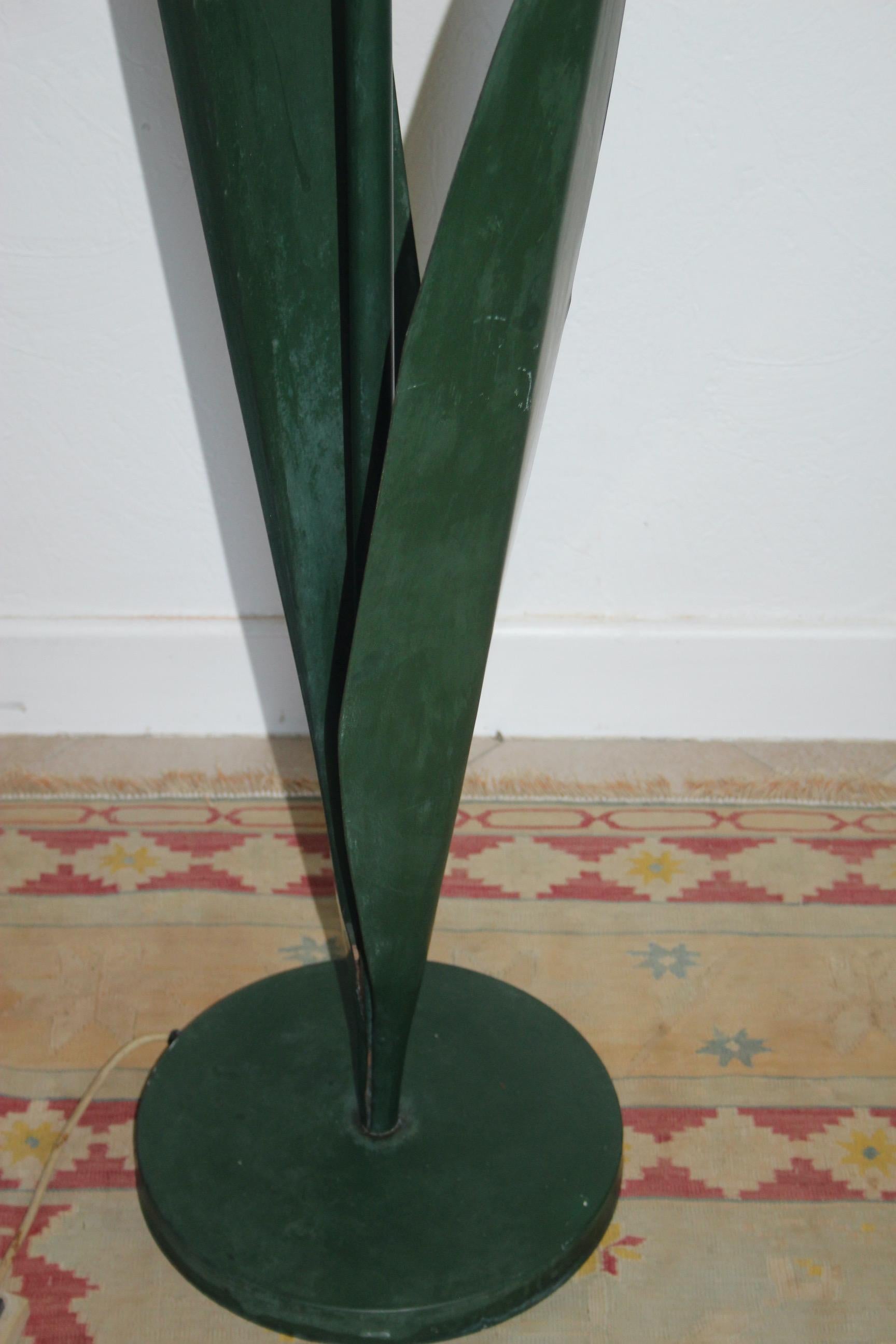 Lampadaire Tulipe Pop Art en métal peint en vert et rouge par Peter Bliss 1980 en vente 3