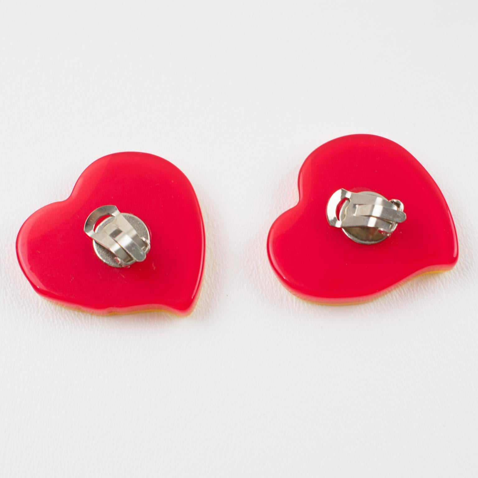 Pop Art Yellow and Orange Lucite Heart-Shaped Clip Earrings In Good Condition For Sale In Atlanta, GA