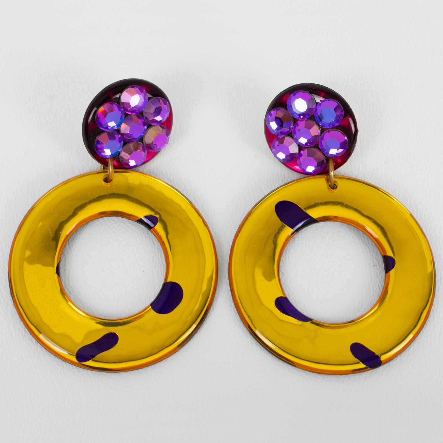 Modern Pop Art Yellow and Purple Lucite Geometric Dangle Clip Earrings For Sale