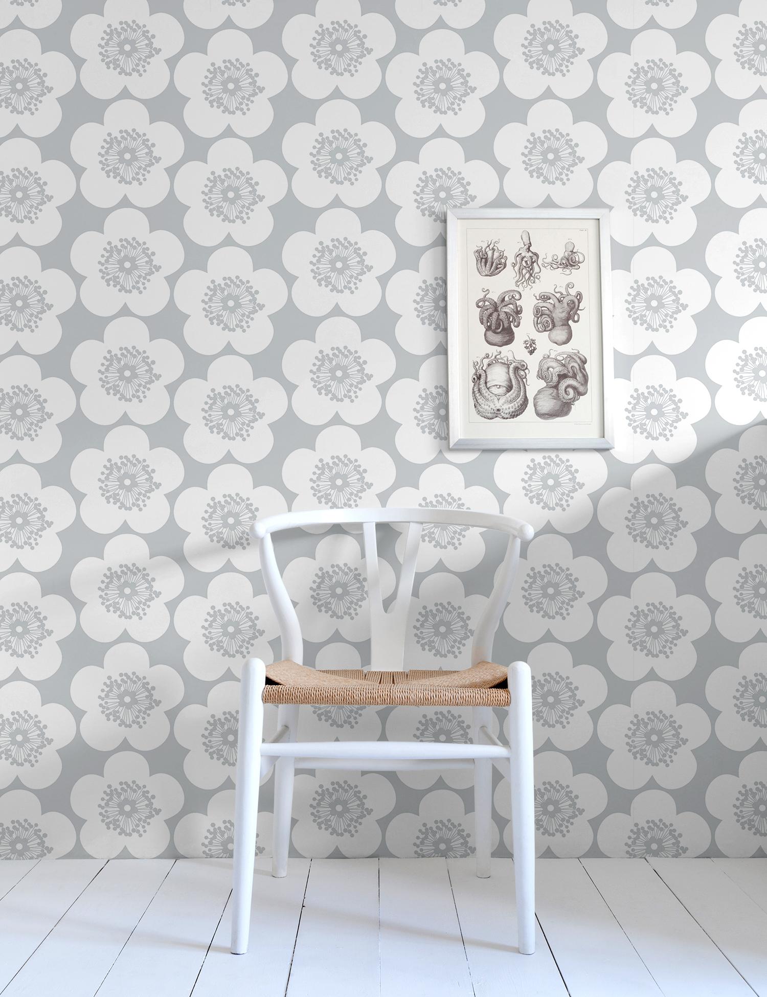 Pop Floral Designer Wallpaper in Greyhound 'Mid Grey on Soft White' In New Condition For Sale In Brooklyn, NY