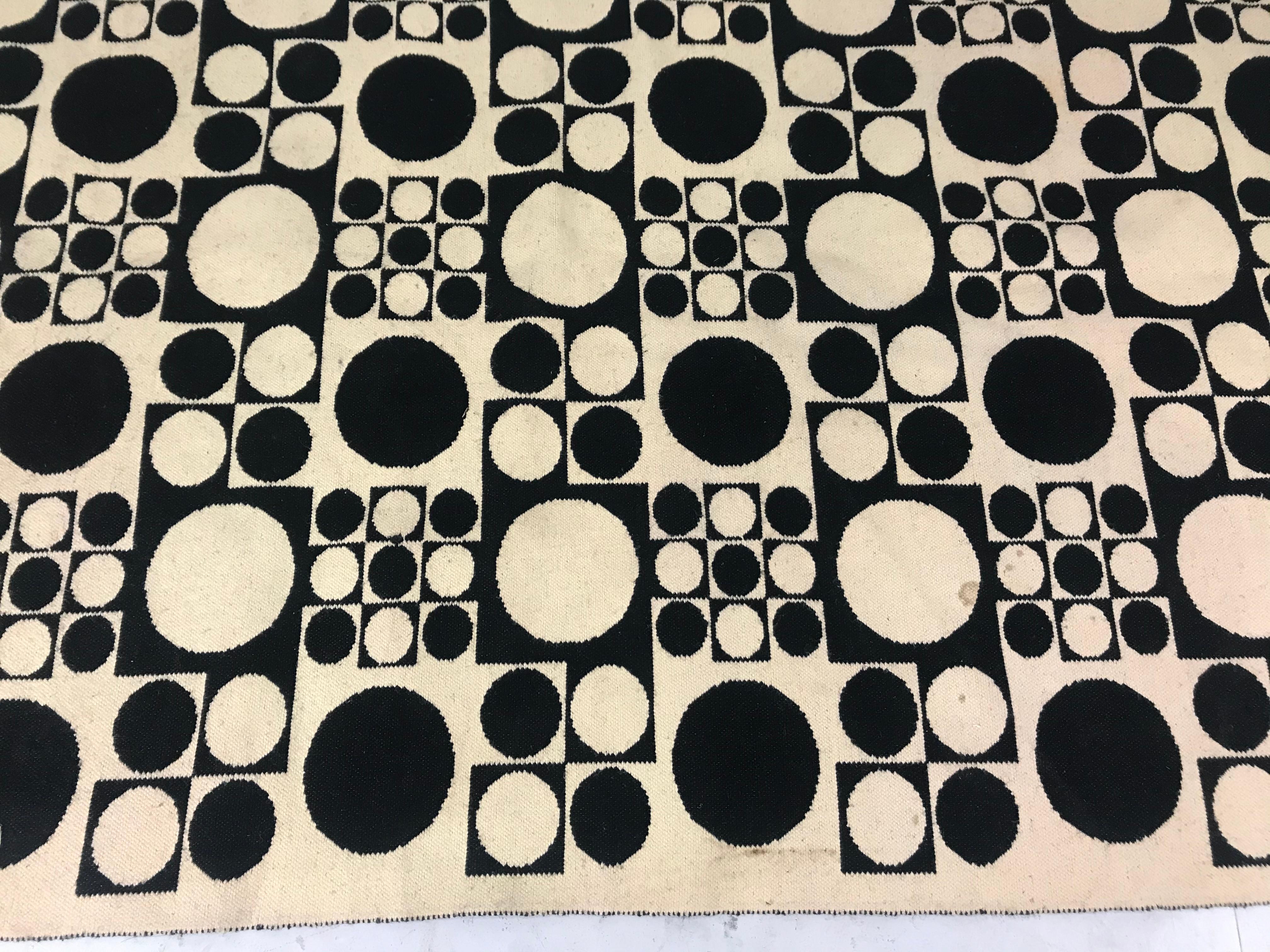 Pop Modernist Geometric Designed Rug Hanging by Verner Panton For Sale 2