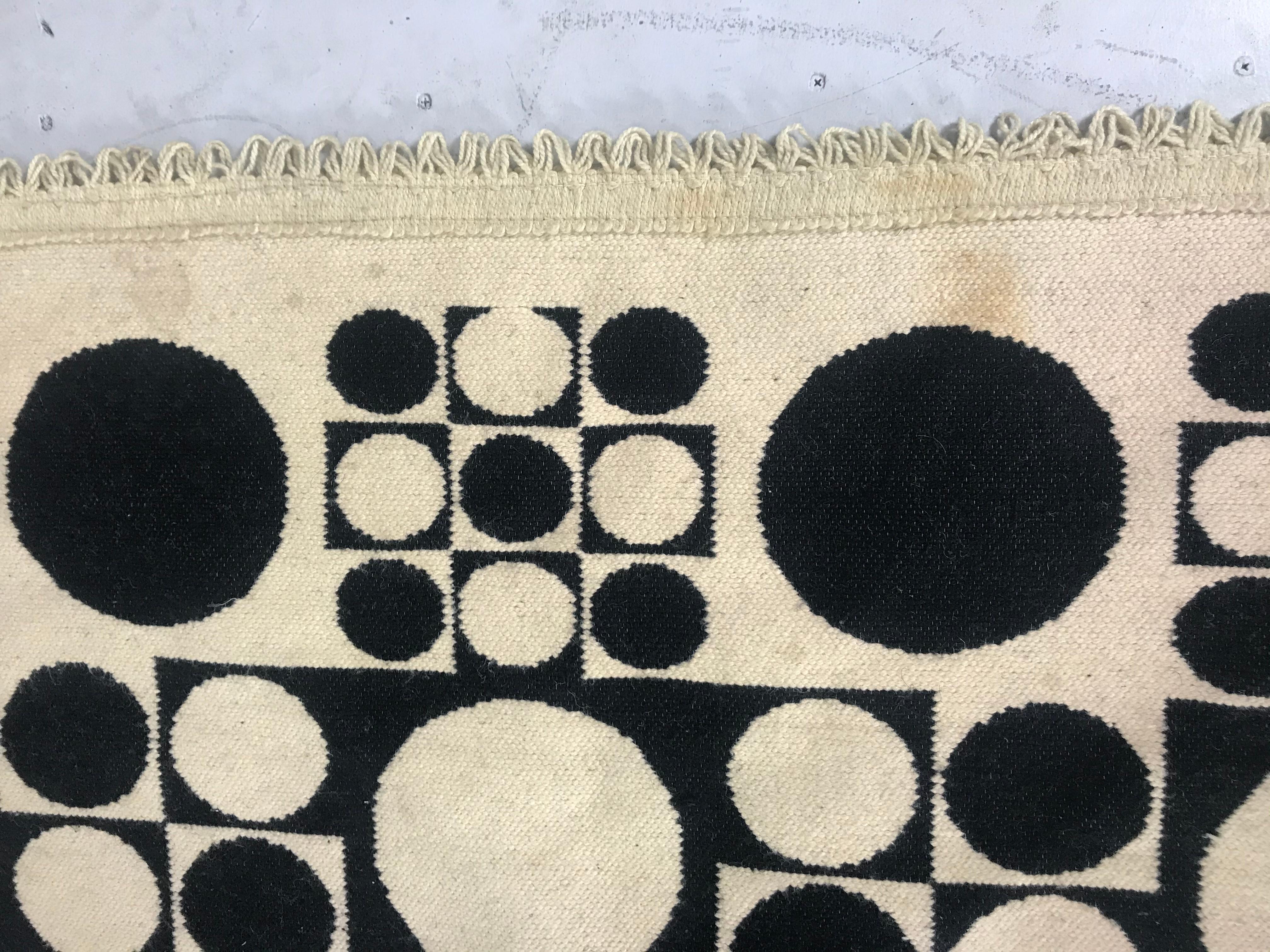 Pop Modernist Geometric Designed Rug Hanging by Verner Panton For Sale 5