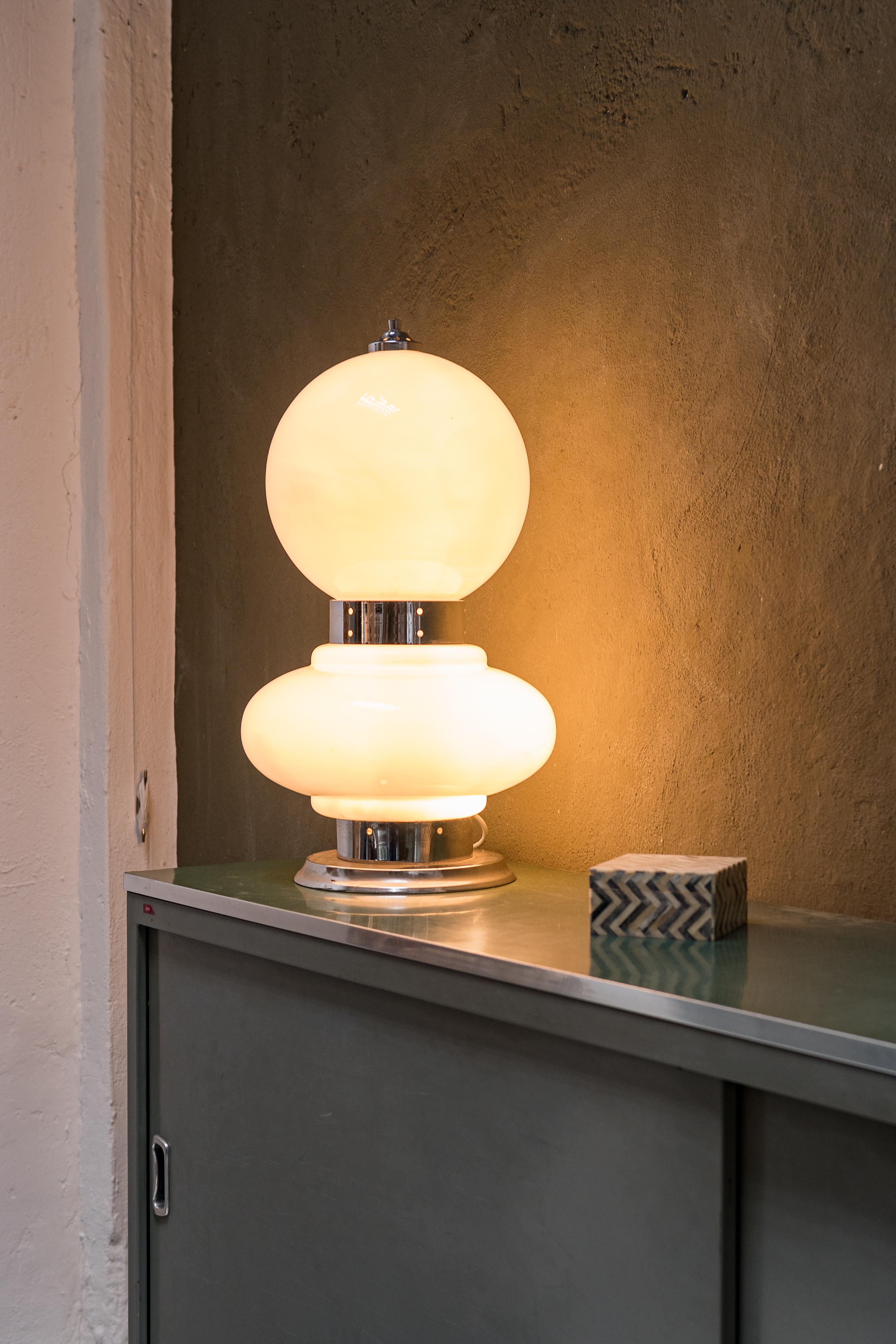 Lampadaire/Lampe de table sculpturale Pop en verre de Murano, Carlo Nason pour Mazzega, Opaline Bon état - En vente à Milano, IT