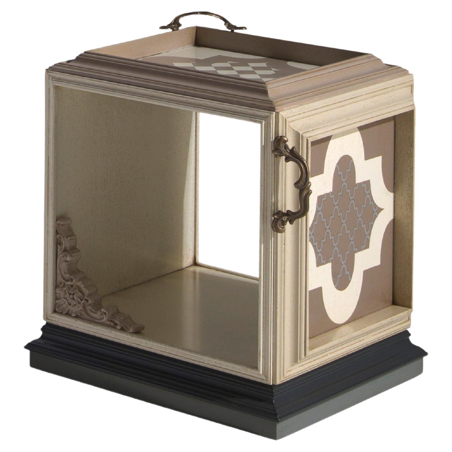 Pop small table with wheels For Sale