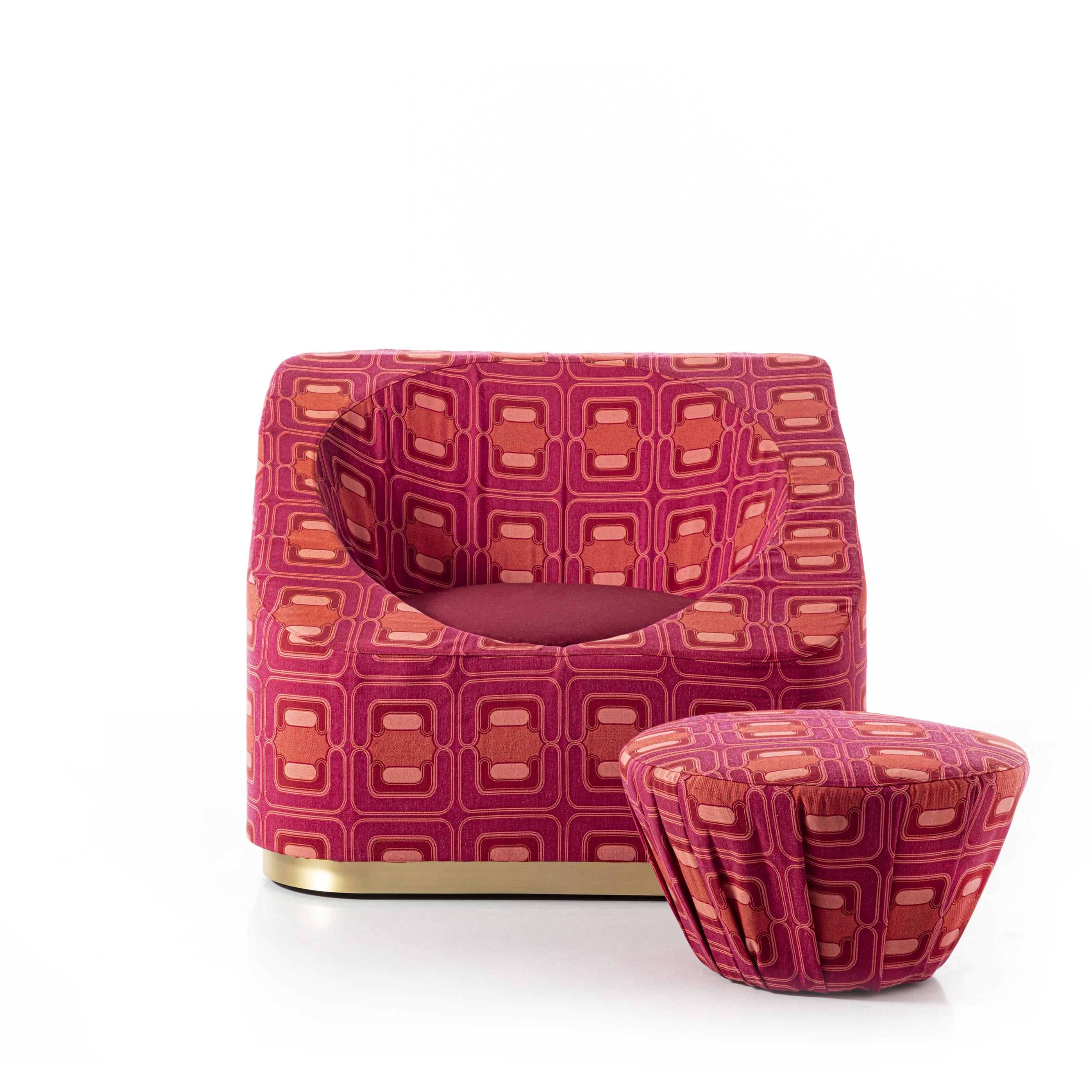Pop-Up Lightweight Original Vintage Fabric Lounge Armchair with Removable Pouf In New Condition For Sale In monza, Monza and Brianza