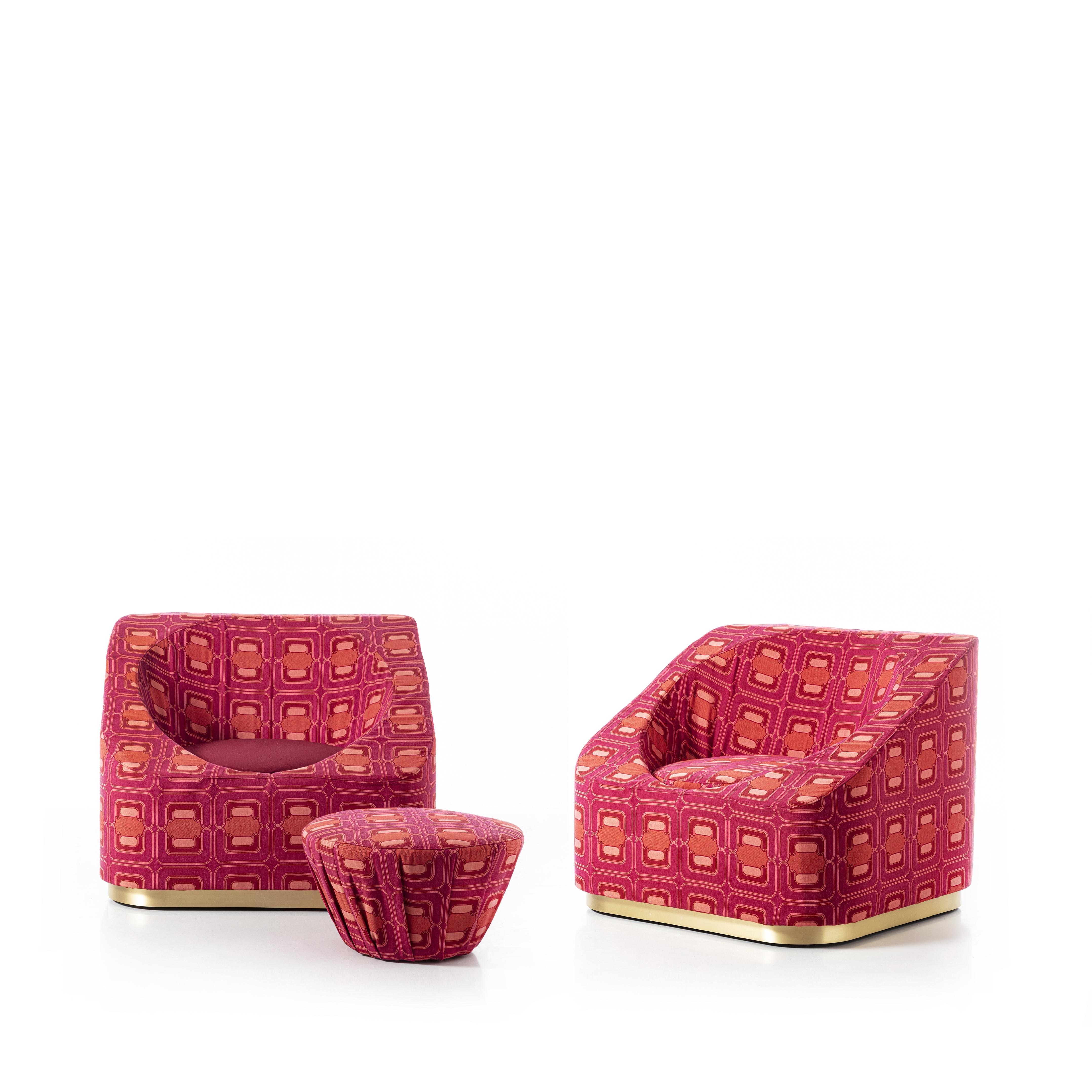 Brass Pop-Up Lightweight Original Vintage Fabric Lounge Armchair with Removable Pouf For Sale