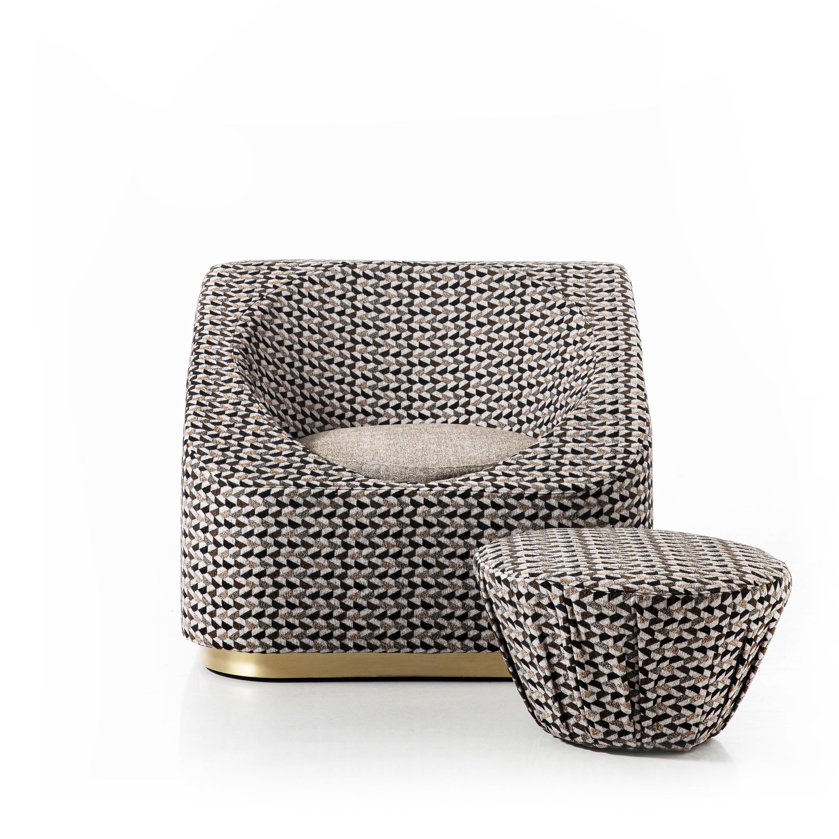 Hand-Crafted Pop-Up Lightweight Vintage Lounge Armchair with Removable Pouf For Sale