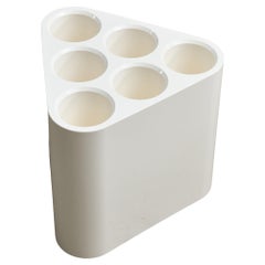 Poppins Umbrella Stand par Edward Barber et Jay Osgerby pour Magis, 2010