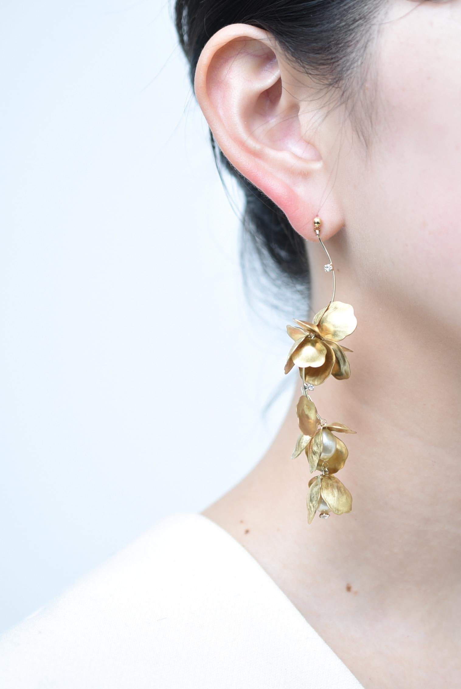 poppy bouquet earring / vintage jewelry , 1970's vintage parts For Sale 2
