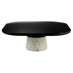 Table basse coquelicot, plateau laqué noir avec estremoz