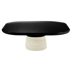 Table basse coquelicot, plateau en laque noire et travertin