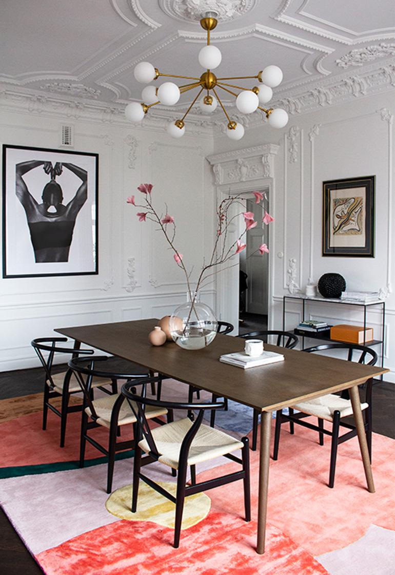 The Secret Garden Collection is a Layereds collaboration together with renowned Danish florist Poppykalas. This capsule rug collection is a unique and abstract interpretation of flowers, resulting in a visual exploration of a flourishing garden