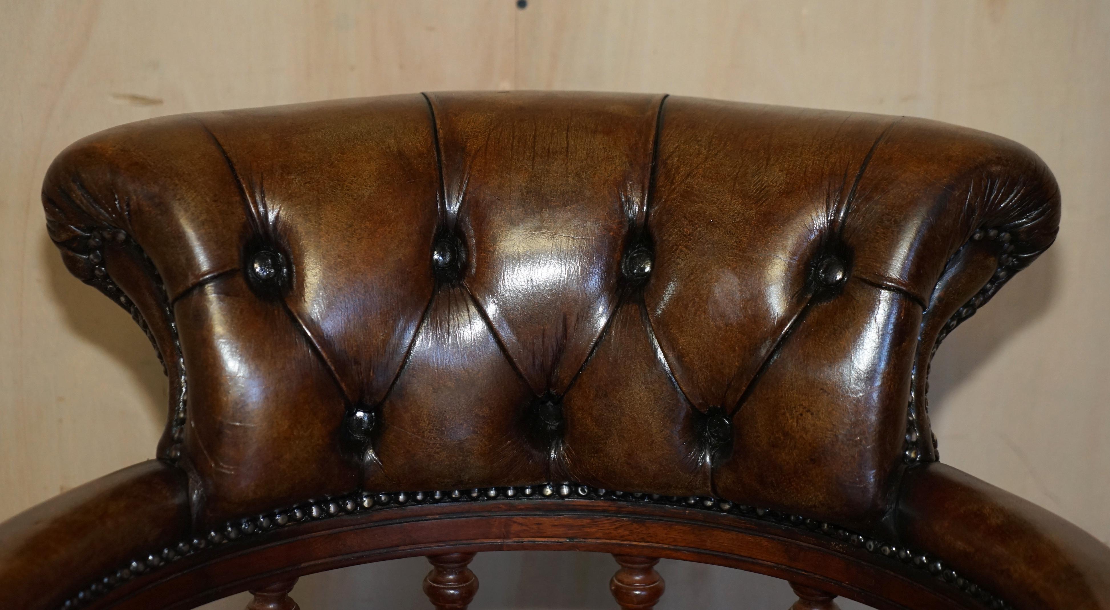 fauteuil en cuir marron vintage