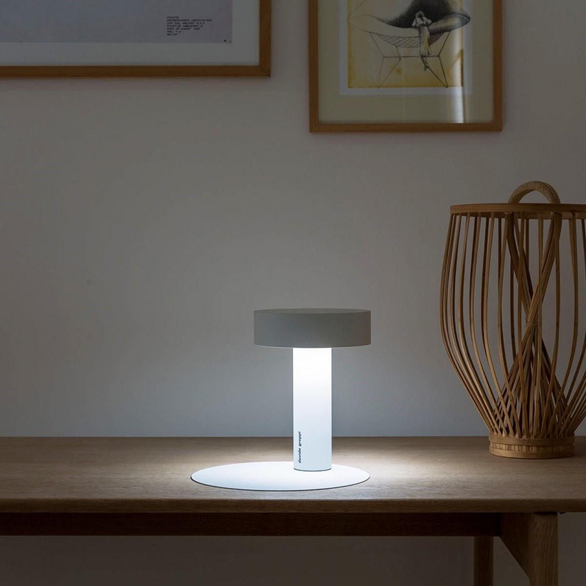 Italian PoPuP table lamp and audio speaker in Matt White by Davide Groppi For Sale