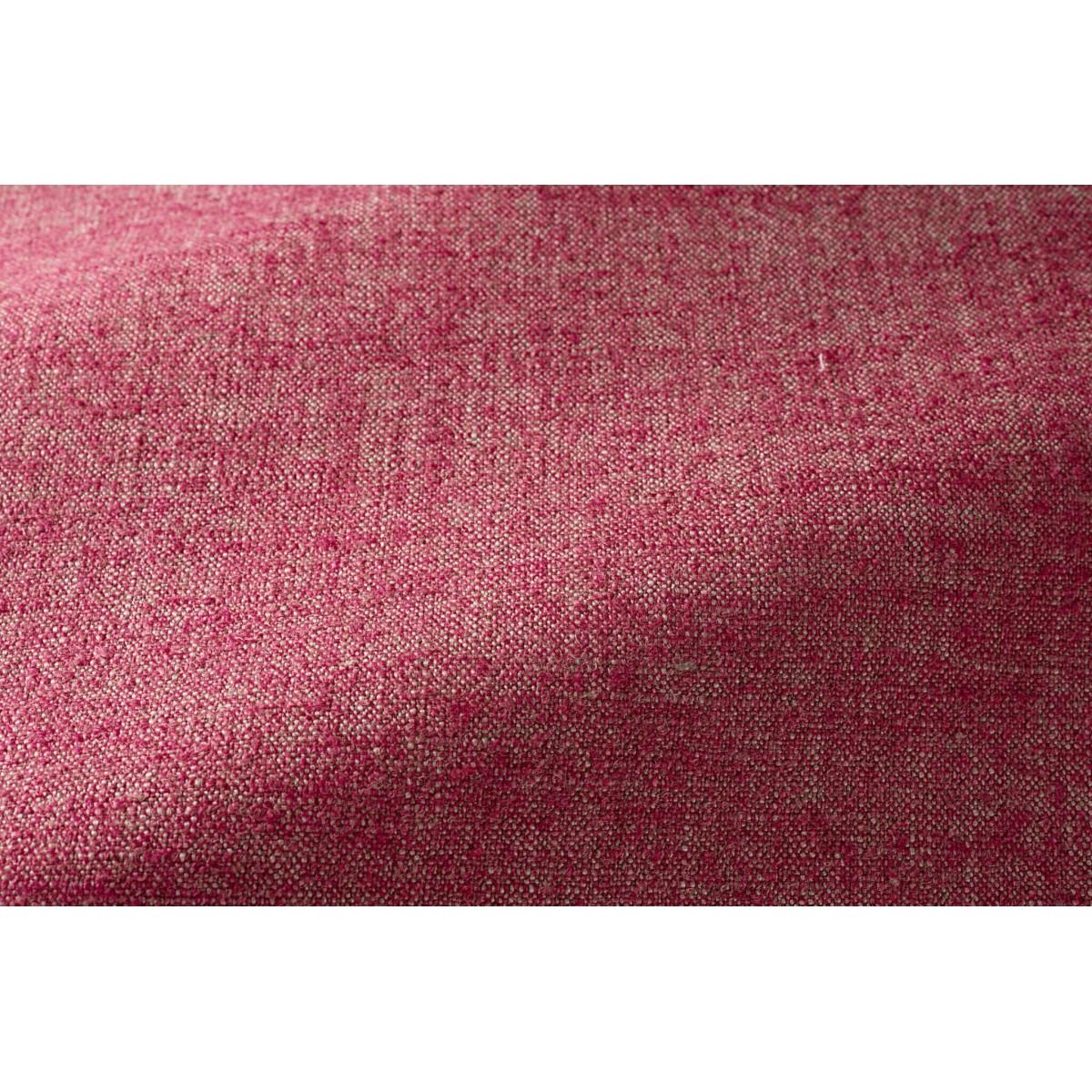 Popus Editions Giovanna 2.5 seater sofa in Fuschia London Linen Fabric

Giovanna is a sofa with a strong profile. A sober, plush line, with this famous detail that changes everything, so as not to forget its strength of character and this charming