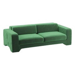 Popus Editions Giovanna 2,5 Seater Sofa in Grün '771727' Como Samtpolsterung