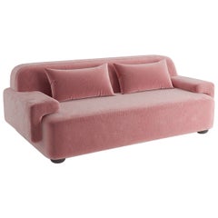 Popus Editions Divano 4 posti Lena con rivestimento in velluto rosa Verone