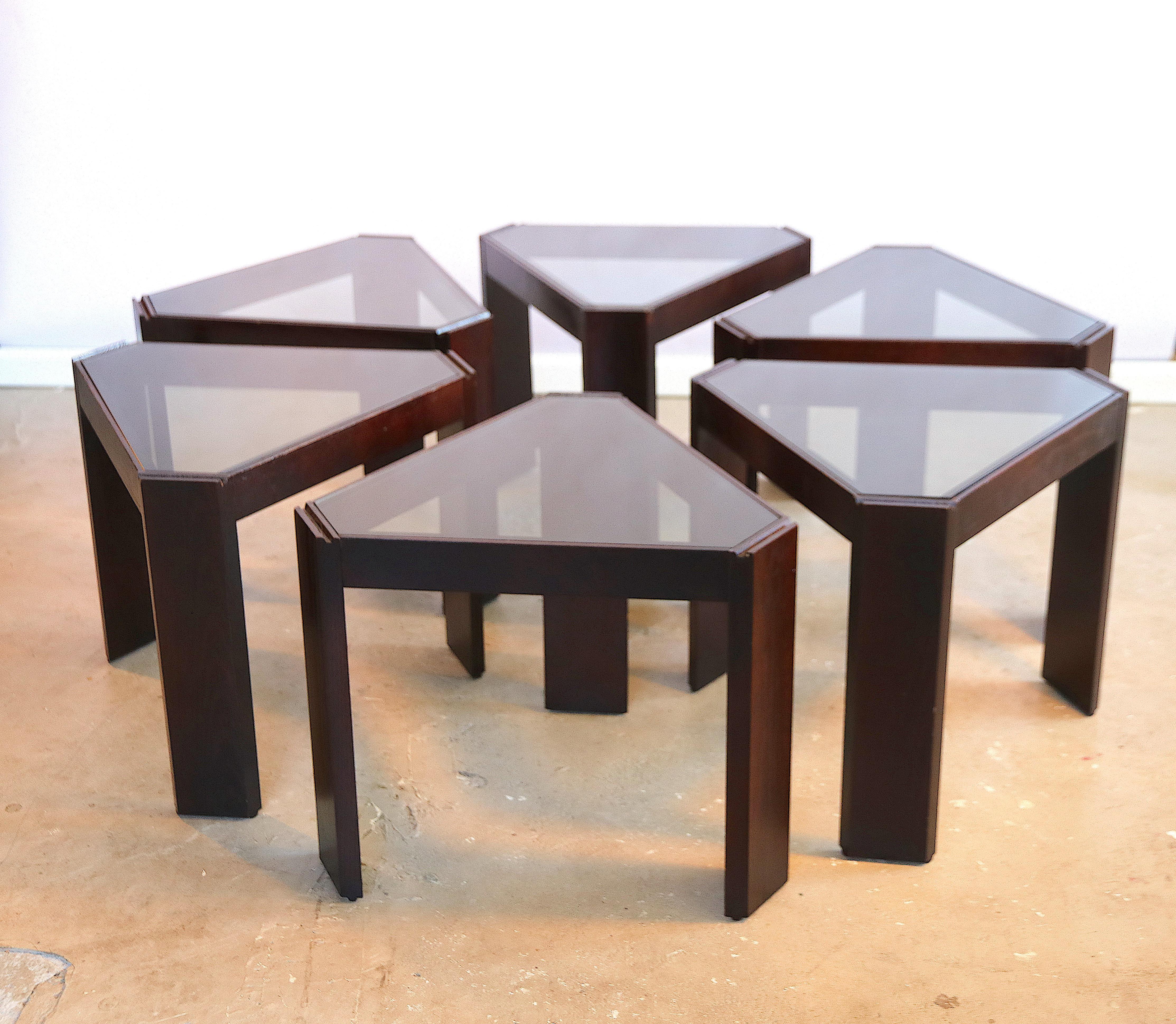 Wonderful set of multi functional side tables by Porada Arredi, Italy, 1970s. You can make figures on the floor with the triangle shaped frames, set them anyway you like, and also stack them on top of each other to create an étagère or display unit;