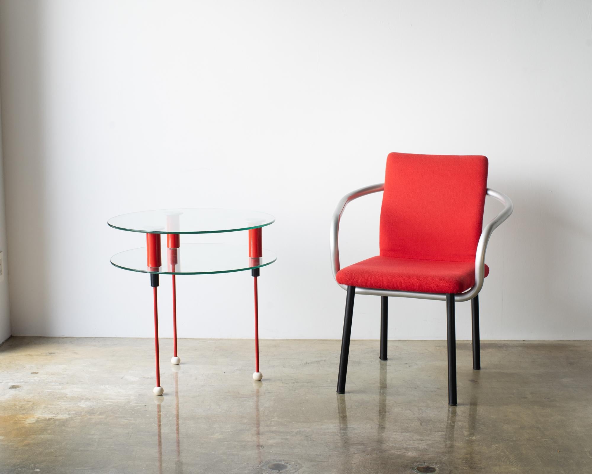 Acier Porada Birillo table d'appoint postmoderne style années 80 en vente