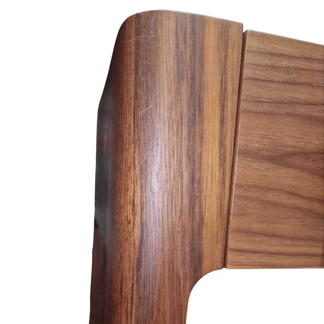 Porada Ziggy Console Table In Good Condition For Sale In Basildon, London