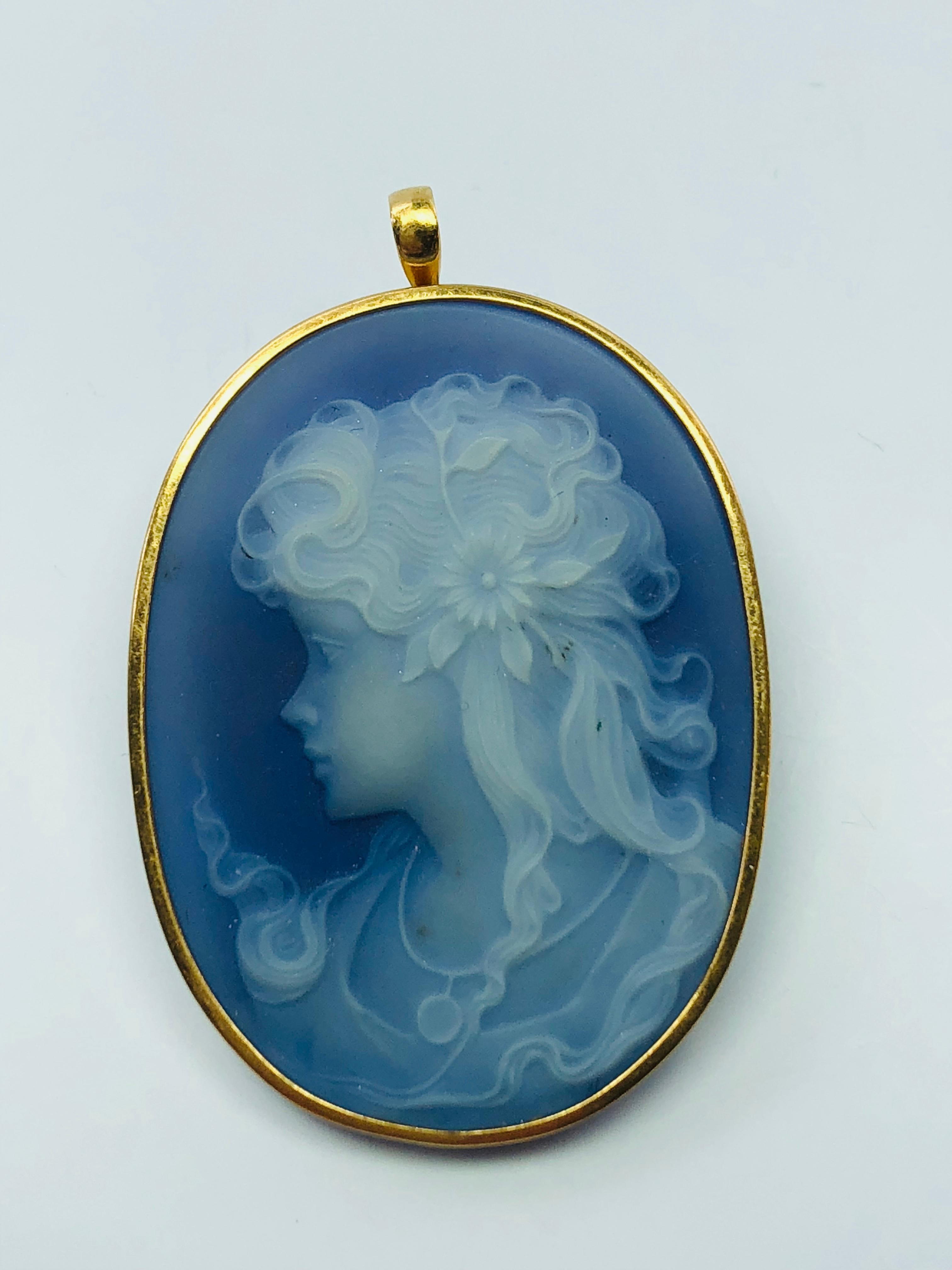 Porcelain and 18 Karat Yellow Gold Oval Cameo Pendant and Brooch 1