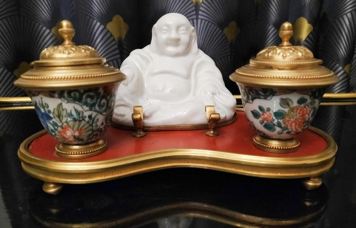 Gilt Porcelain and Bronze Inkwell in the Taste of Asian Art. For Sale