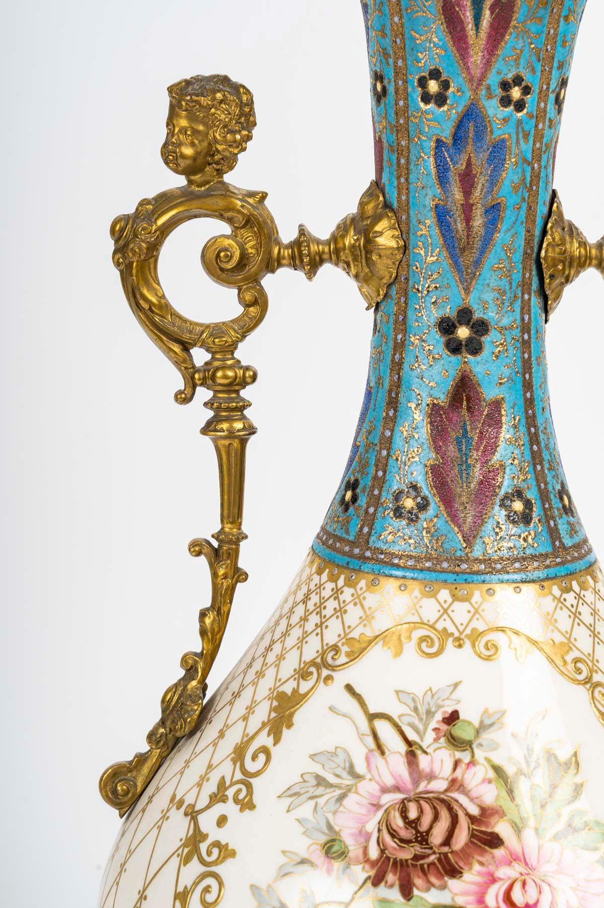 Lampe en porcelaine et laiton doré, travail allemand, XIXe siècle, période Napoléon III. Bon état - En vente à Saint-Ouen, FR