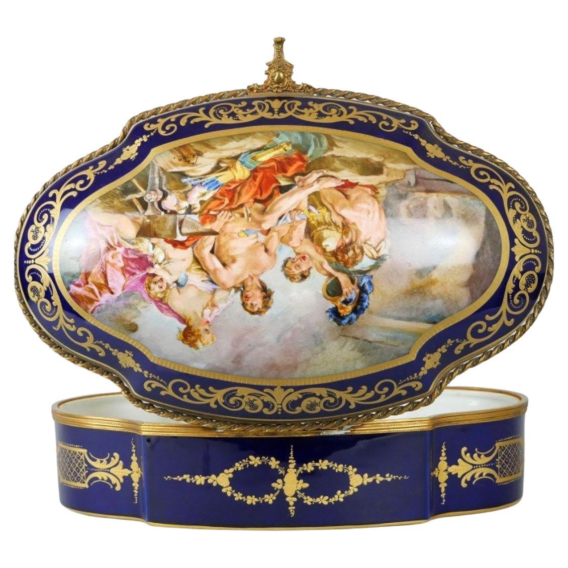 Porcelain and Gilt Bronze Box, 19th Century. For Sale