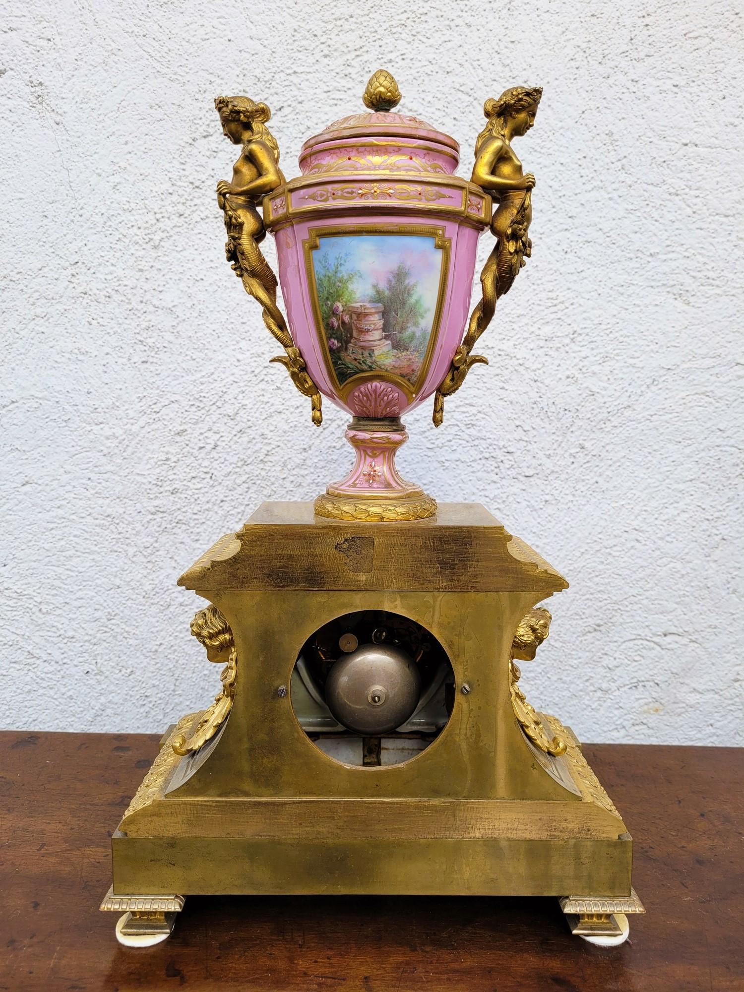 Porcelain And Gilt Bronze Clock, Napoleon III, 19th Century For Sale 7