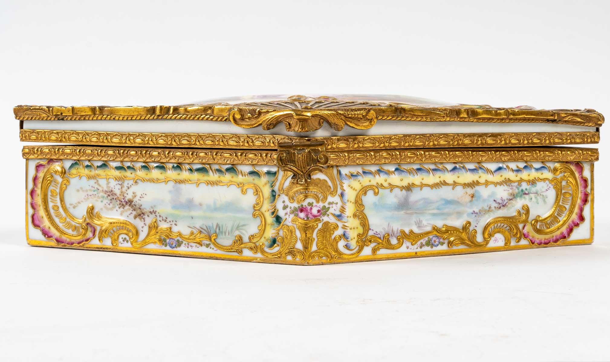 European Porcelain and Gilt Bronze Jewellery Box, 19th Century
