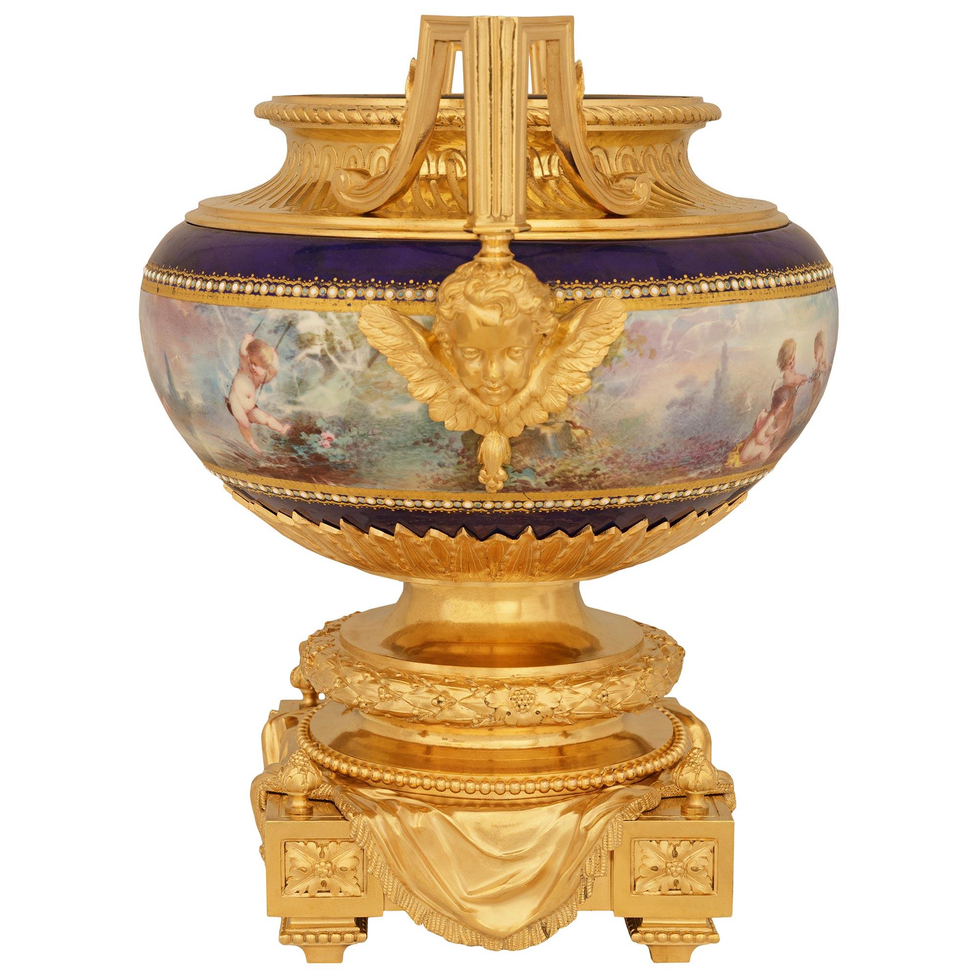 Louis XVI Porcelain and Ormolu centerpiece planter, attributed to Henri Picard For Sale