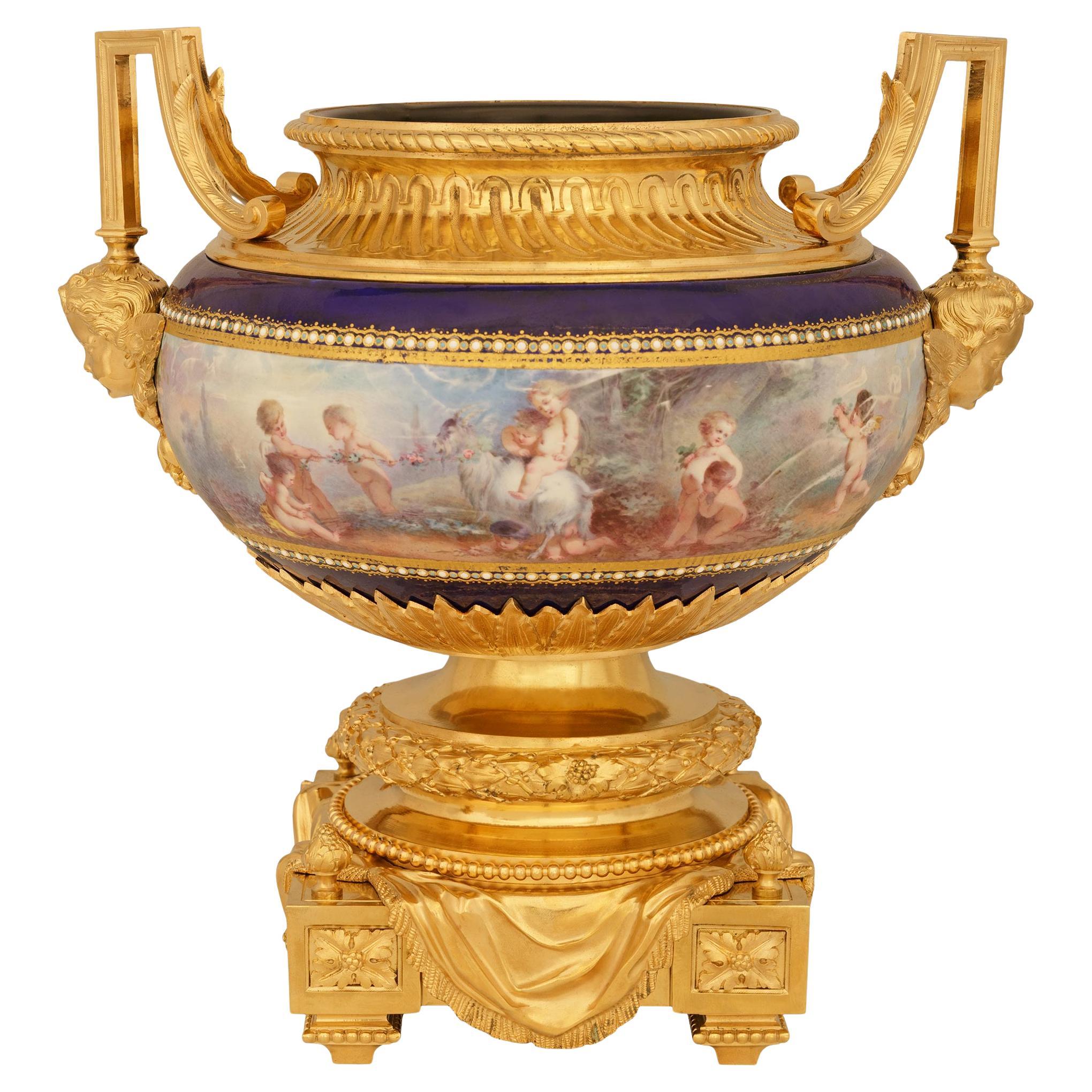 Porcelain and Ormolu centerpiece planter, attributed to Henri Picard For Sale