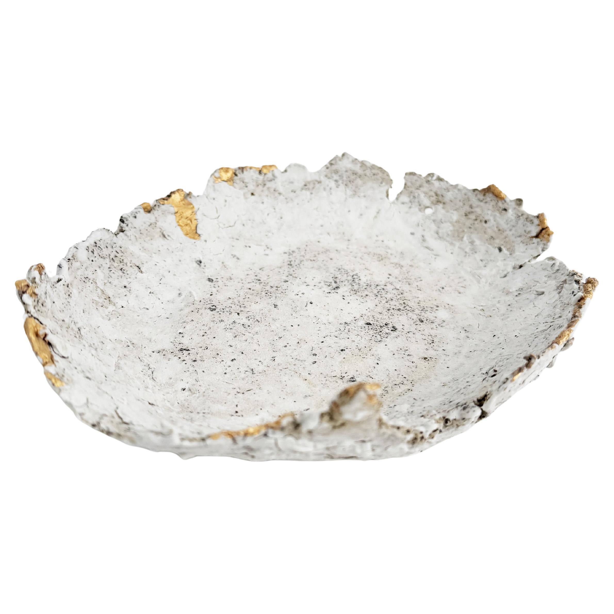 Portaincenso in porcellana e gres rivestito d'oro
