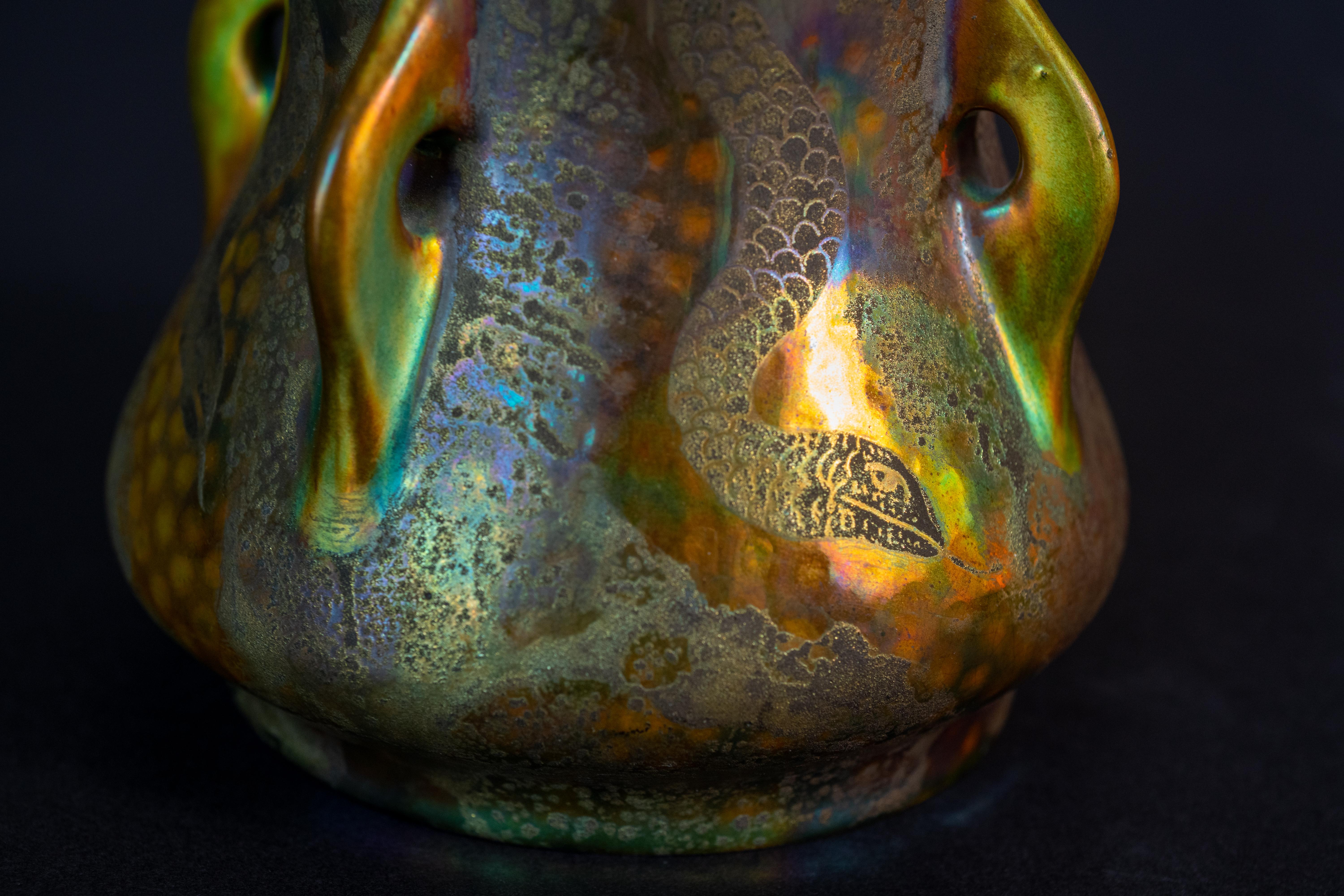 Vase serpent en porcelaine Art Nouveau de Vilmos Zsolnay pour Zsolnay en vente 4