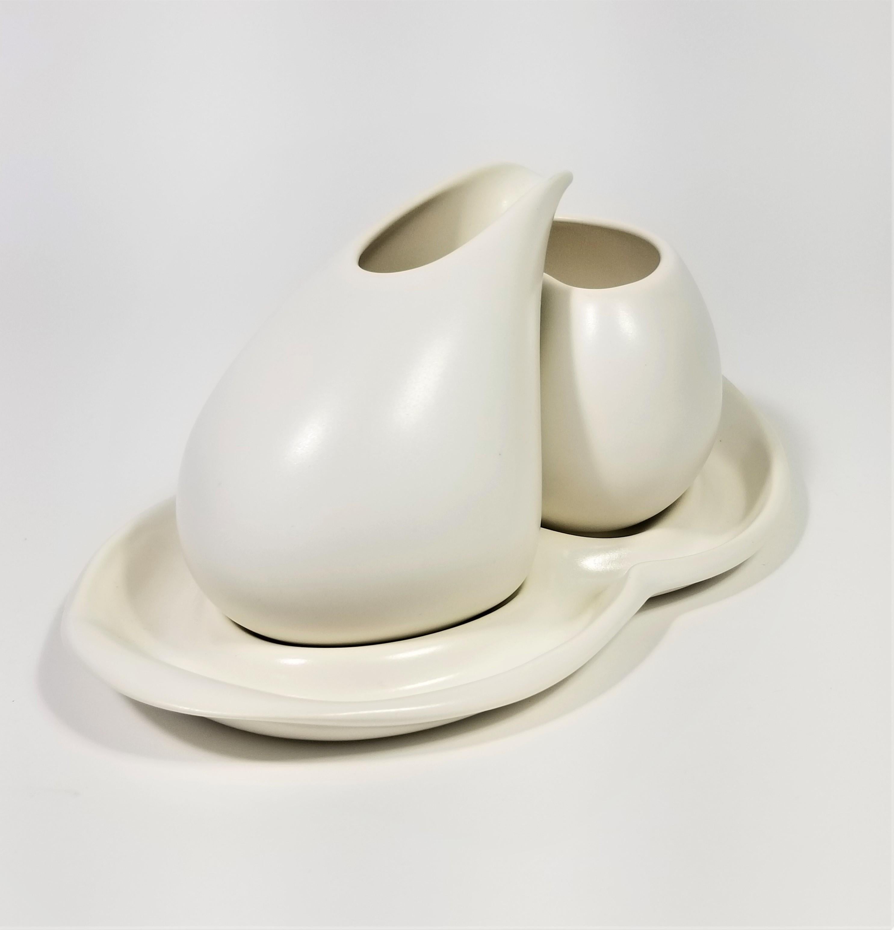 Ceramic Porcelain Artist Signed Sculptural Modernist Cream and Sugar Set For Sale
