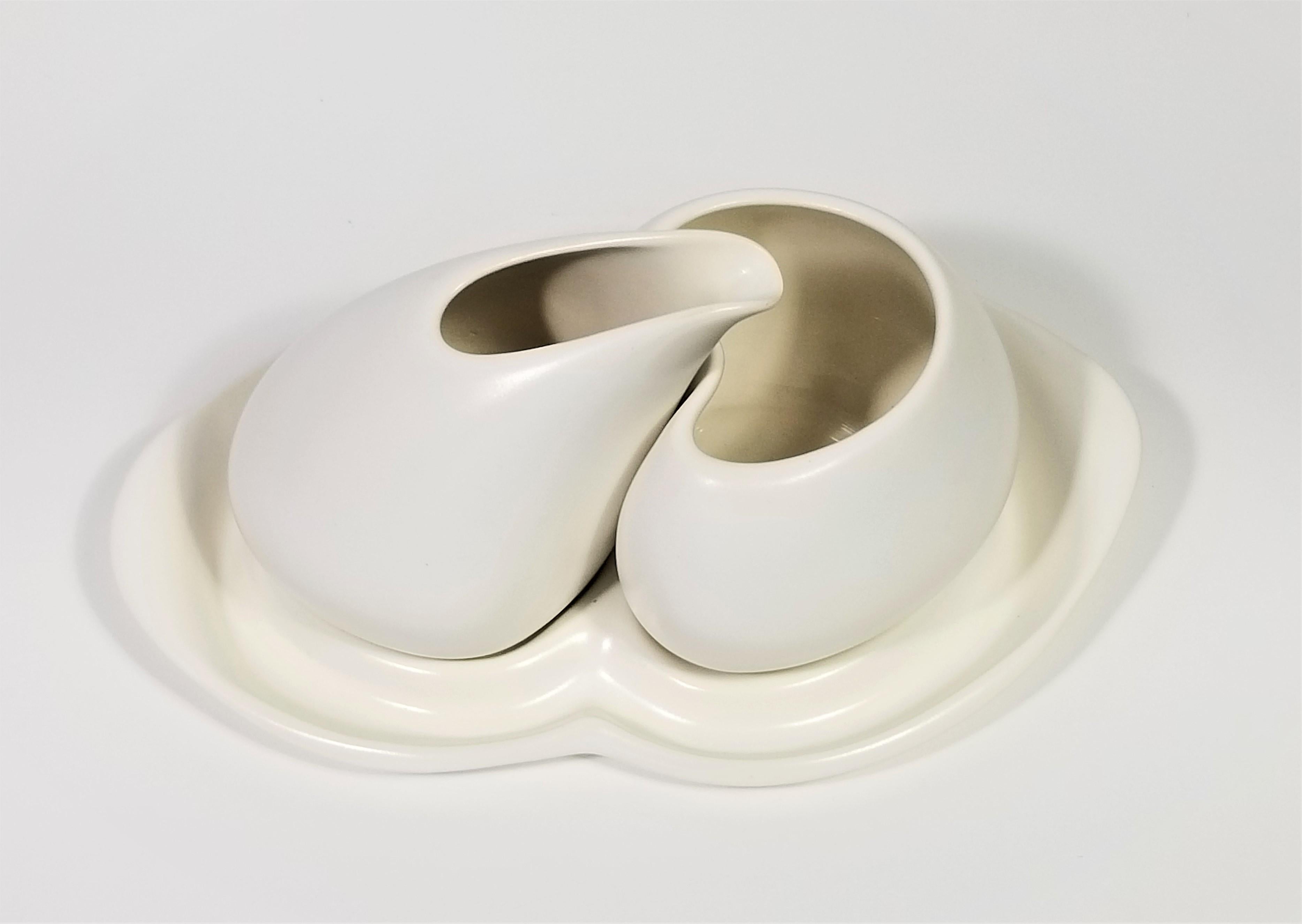 Porcelain Artist Signed Sculptural Modernist Cream and Sugar Set For Sale 3