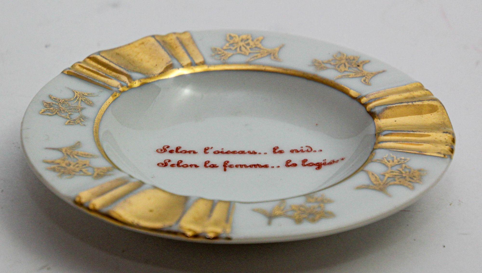Stile provenzale Posacenere in porcellana Limoges dipinto a mano Francia anni '60 in vendita