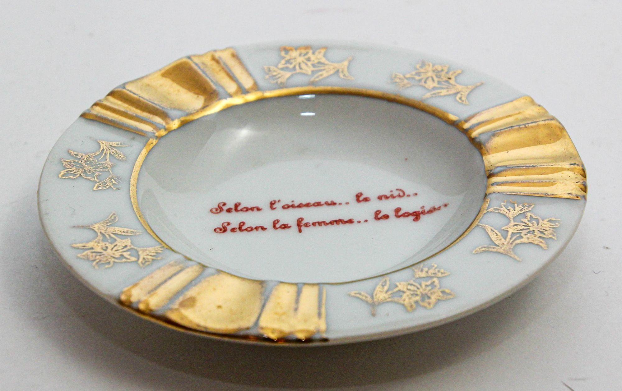 Dipinto a mano Posacenere in porcellana Limoges dipinto a mano Francia anni '60 in vendita