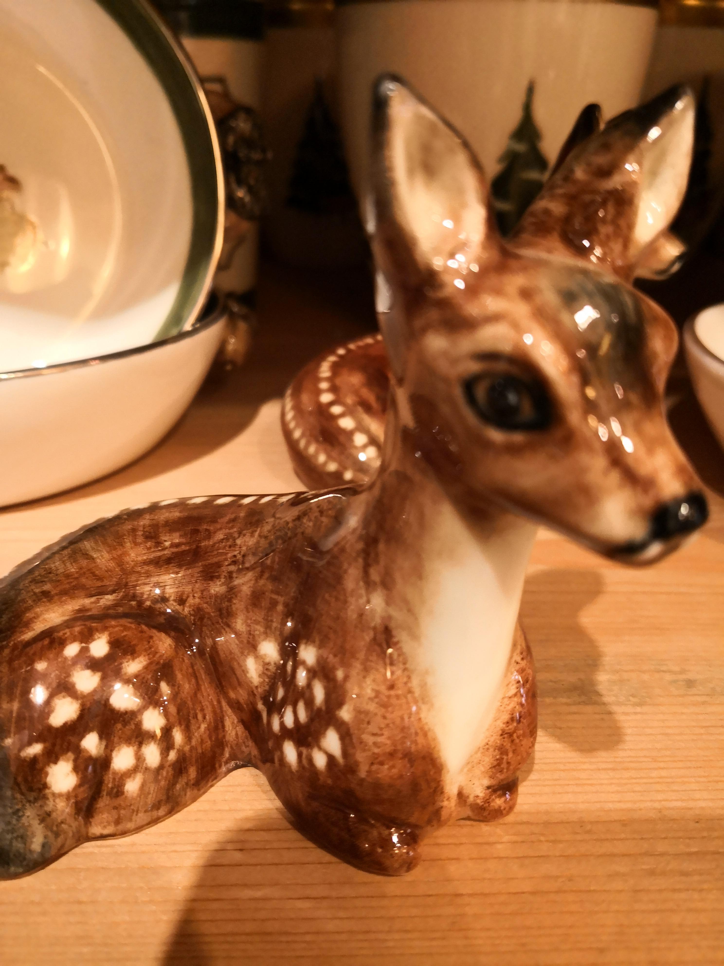 Hand painted porcelain bambi figure. Hand painted in a naturalistic style. The bambi figure is completely handmade in Bavaria.
About Sofina porcelain:
Sofina porcelain was found 2013 in Bavaria/Germany to bring together tradition, exceptional