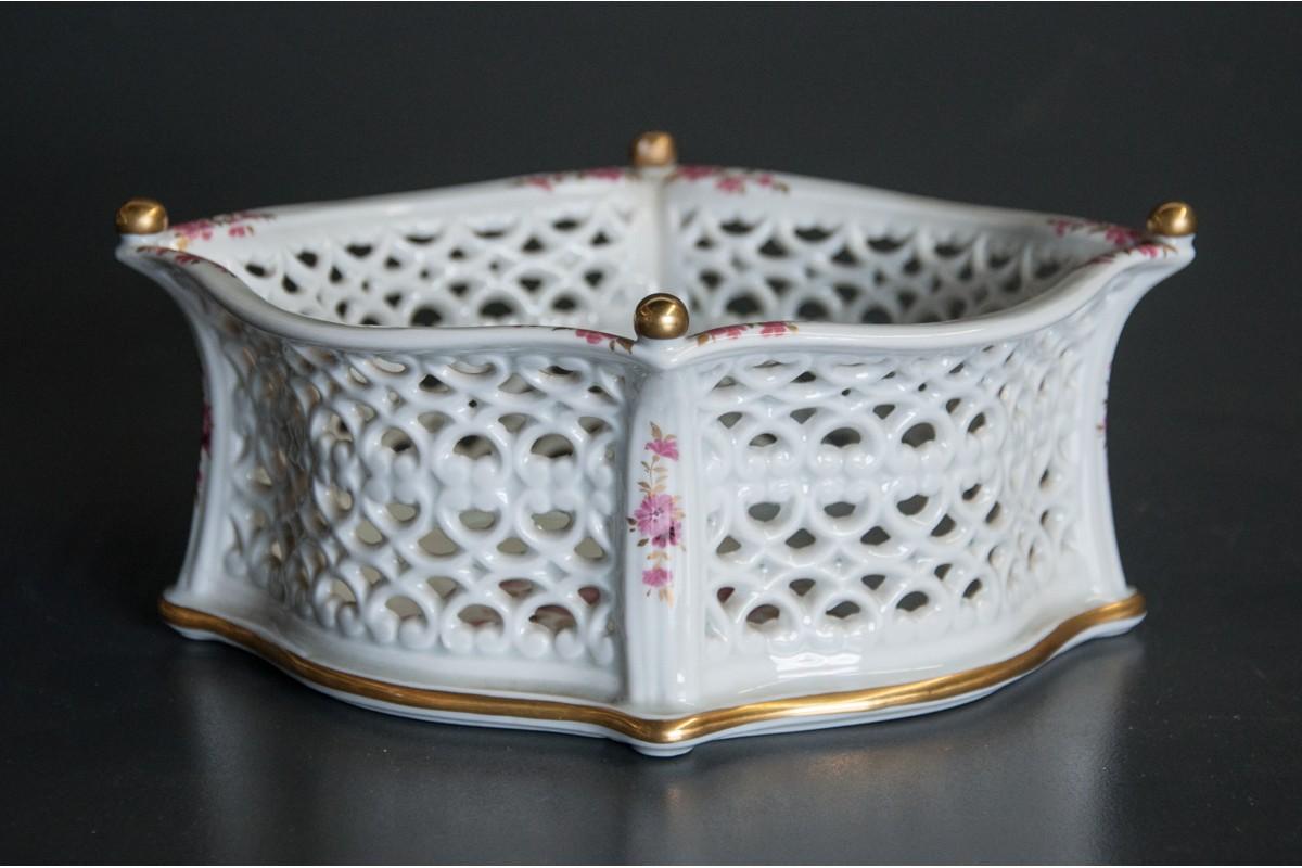 Porcelain Basket, Wallendorf, Germany Mark In Good Condition For Sale In Chorzów, PL