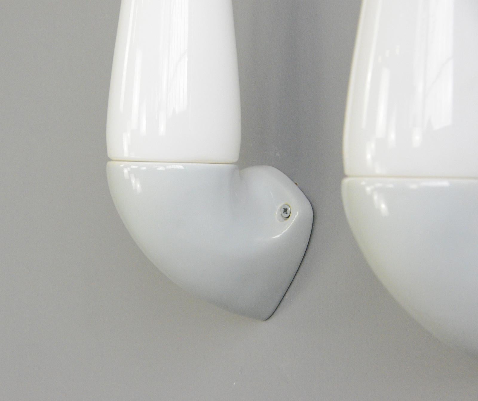 Porcelain Bathroom Lights by Sigvard Bernadotte for Ifo circa 1950s In Good Condition For Sale In Gloucester, GB
