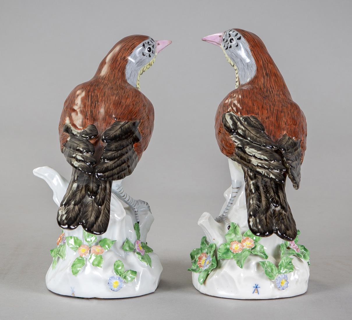 Hand-Painted Porcelain Birds by Samson, Pair For Sale